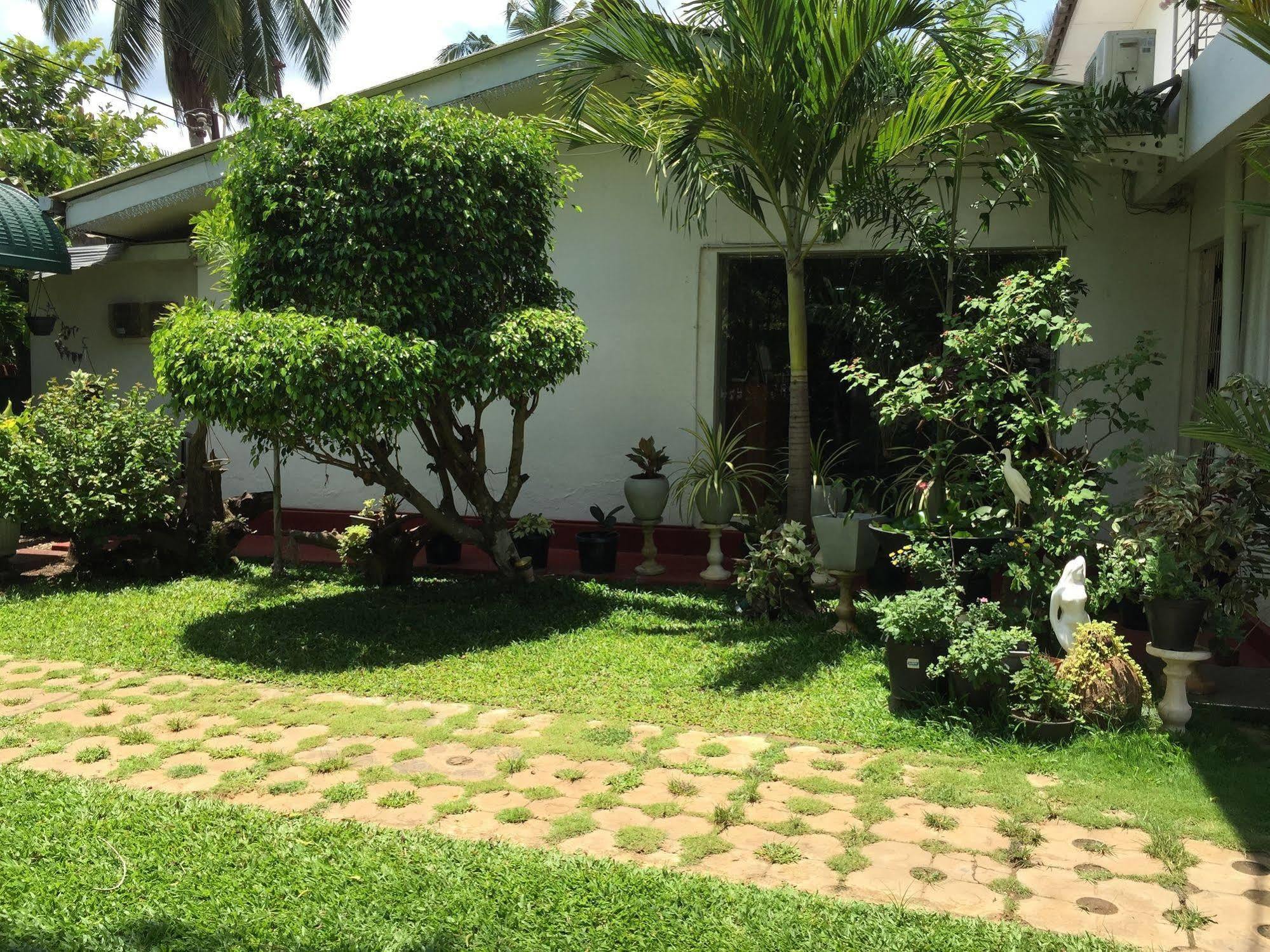 Pinidiya Resort Anuradhapura Exterior photo