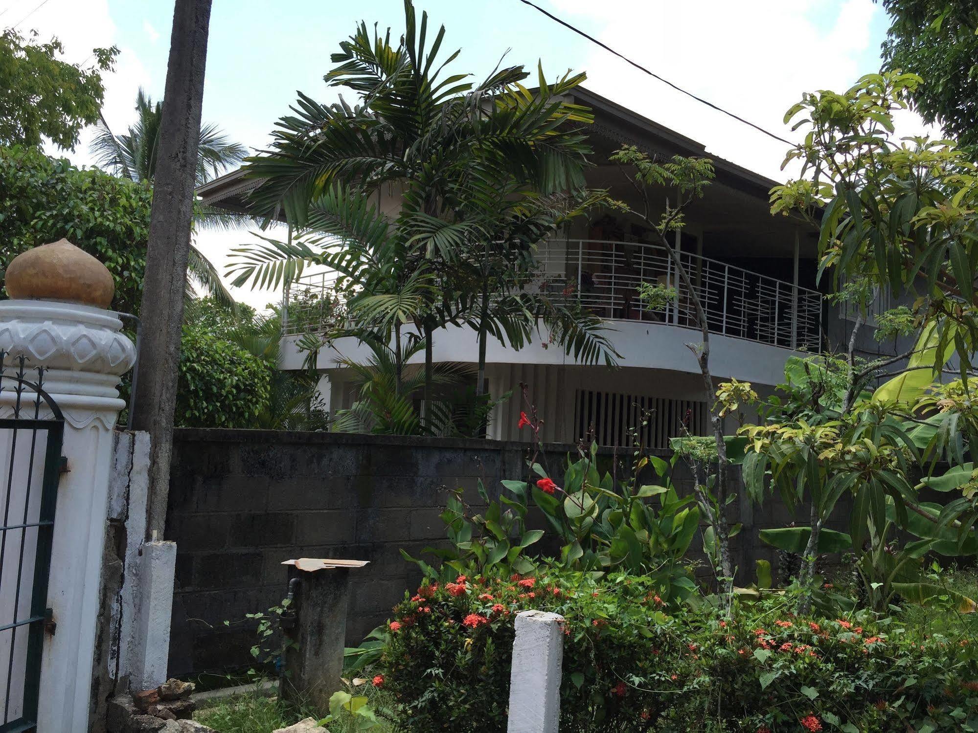 Pinidiya Resort Anuradhapura Exterior photo